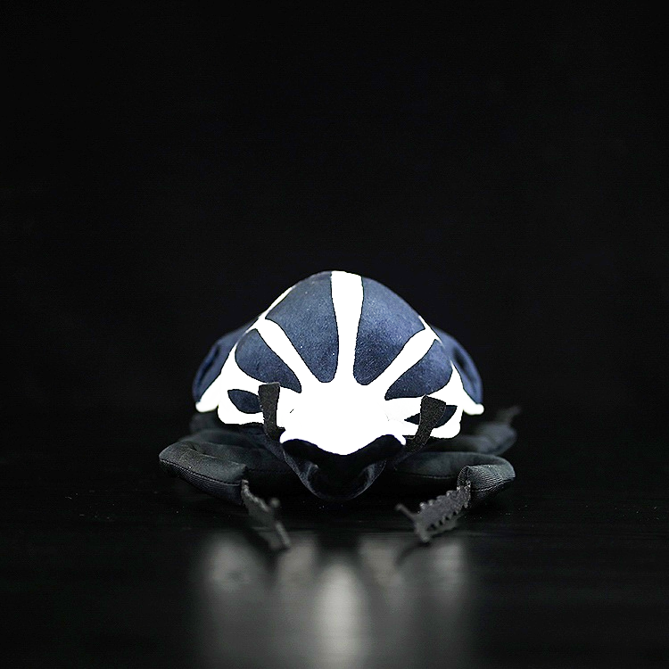 Peluche morbido a forma di scarabeo dei fiori