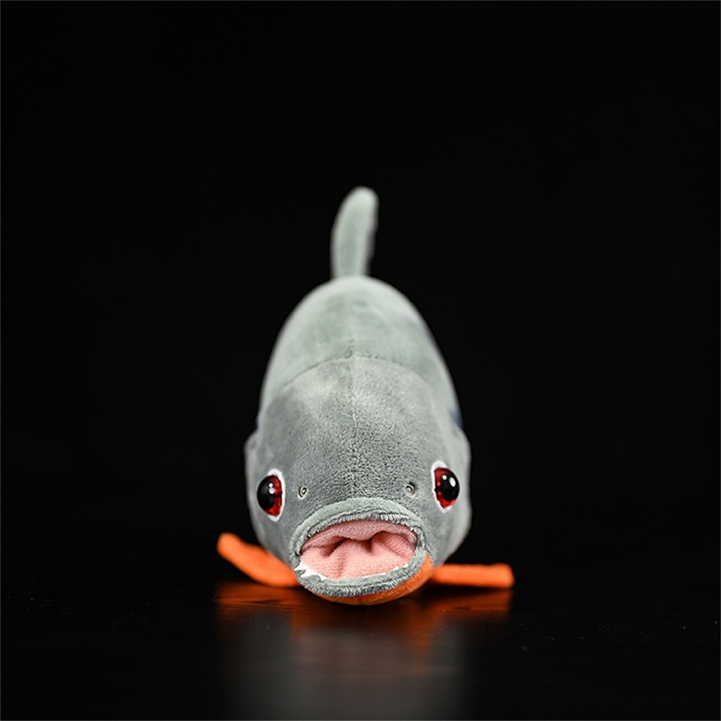 Peluche morbido a forma di pesce piranha