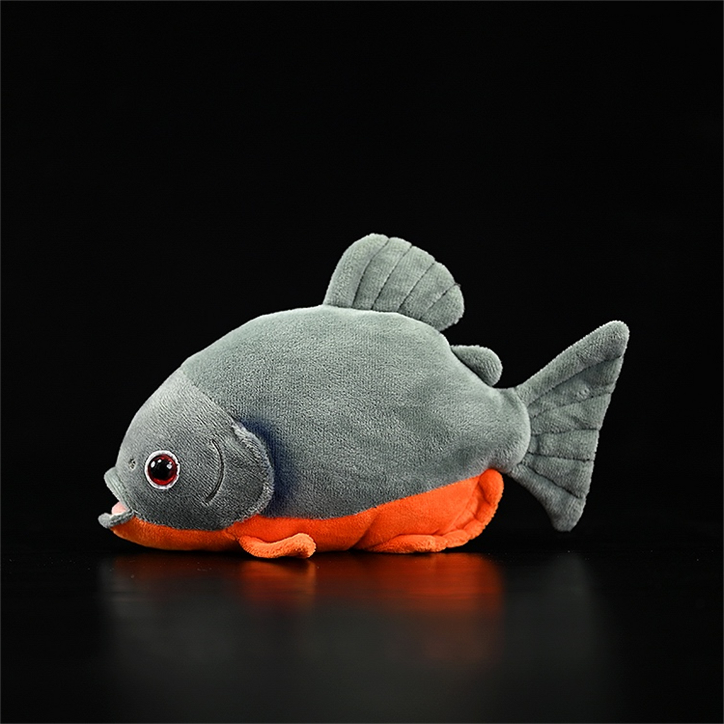 Peluche morbido a forma di pesce piranha