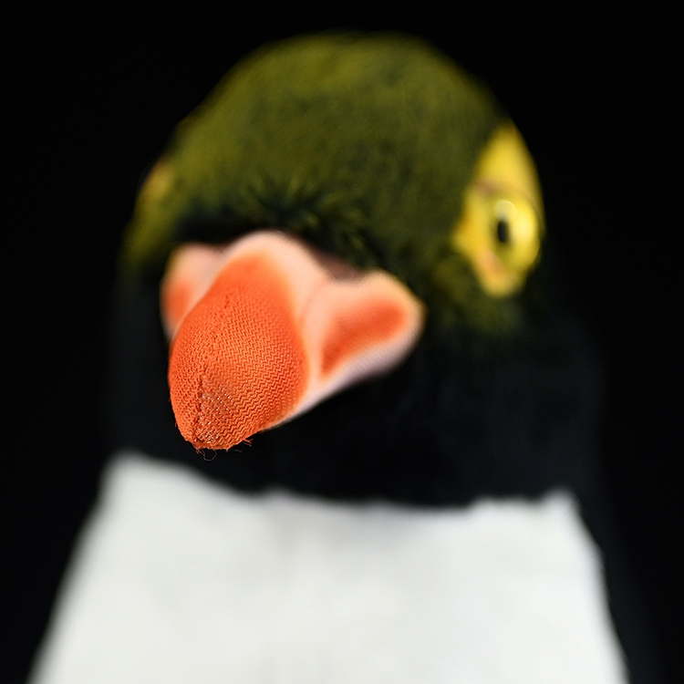 Pinguino dagli occhi gialli, peluche morbido 
